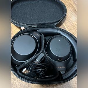 Sony Bluetooth Wireless Noise Cancelling Headphones!